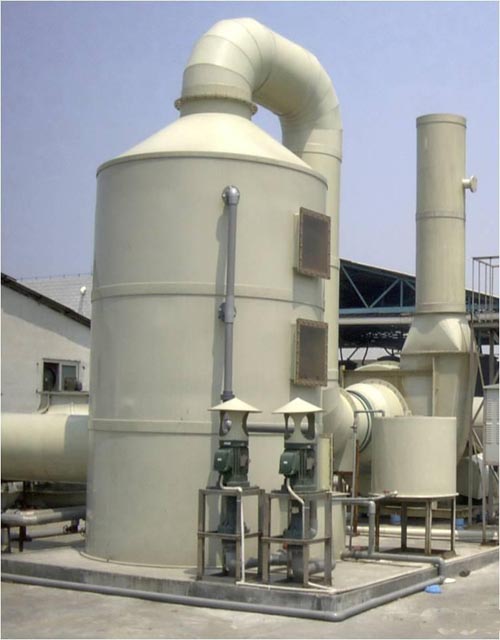 酸霧凈化塔將塔體、吸收液槽、循環(huán)泵、吸收液管道系統(tǒng)組合成一套完整的設(shè)備，結(jié)構(gòu)緊湊，便于現(xiàn)場安裝及操作管理，占地面積小，無論對新建工程還是技改項(xiàng)目都可適應(yīng)。