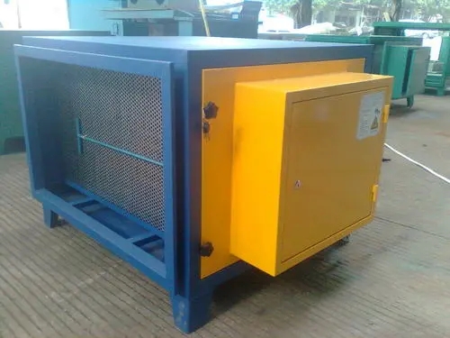 可用于切削油、柴油及合成冷卻液作為冷卻液在加工時產(chǎn)生的油霧及水性霧氣，噴霧作業(yè)清洗機，防銹油噴霧，冷卻液噴涂。 其它大型機械軸承潤滑過程中，模具加工過程中，排氣氣缸，鏡頭拋光等。尤其適用于軸承、金屬加工等制造職業(yè)，全封閉機床、封閉式空調(diào)恒溫車間。